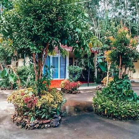 Song Pee Nong Resort Phattalung パッタルン エクステリア 写真